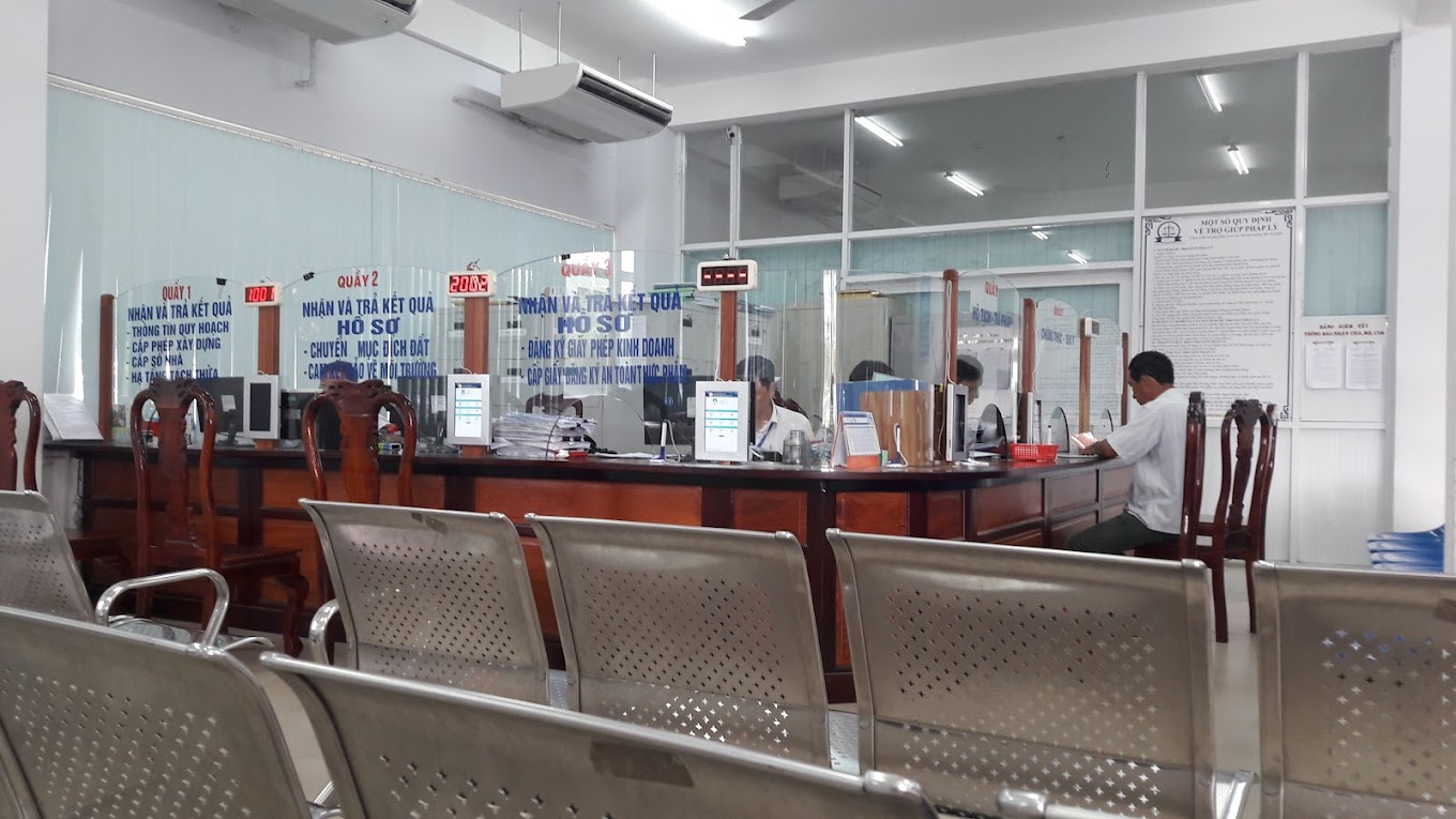 Bộ phận tiếp nhận hồ sơ VPĐK Huyện Bình Chánh