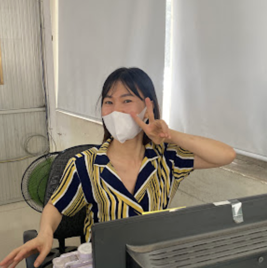 Hình ảnh bạn nhân viên dễ thương, nhiệt tình được anh Khánh chia sẻ