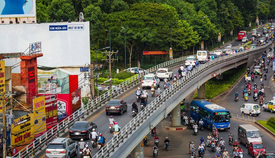 Công viên Hoàng Văn Thụ nhìn từ trên cao - Góc Lăng Cha Cả