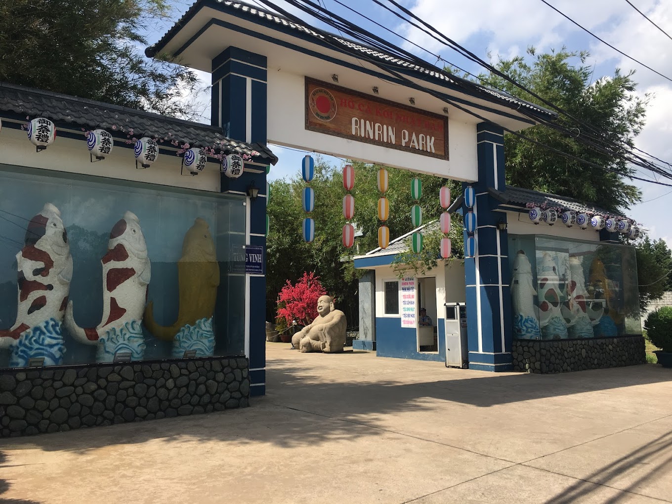 Công viên Cá Koi Rin Rin Park Hóc Môn